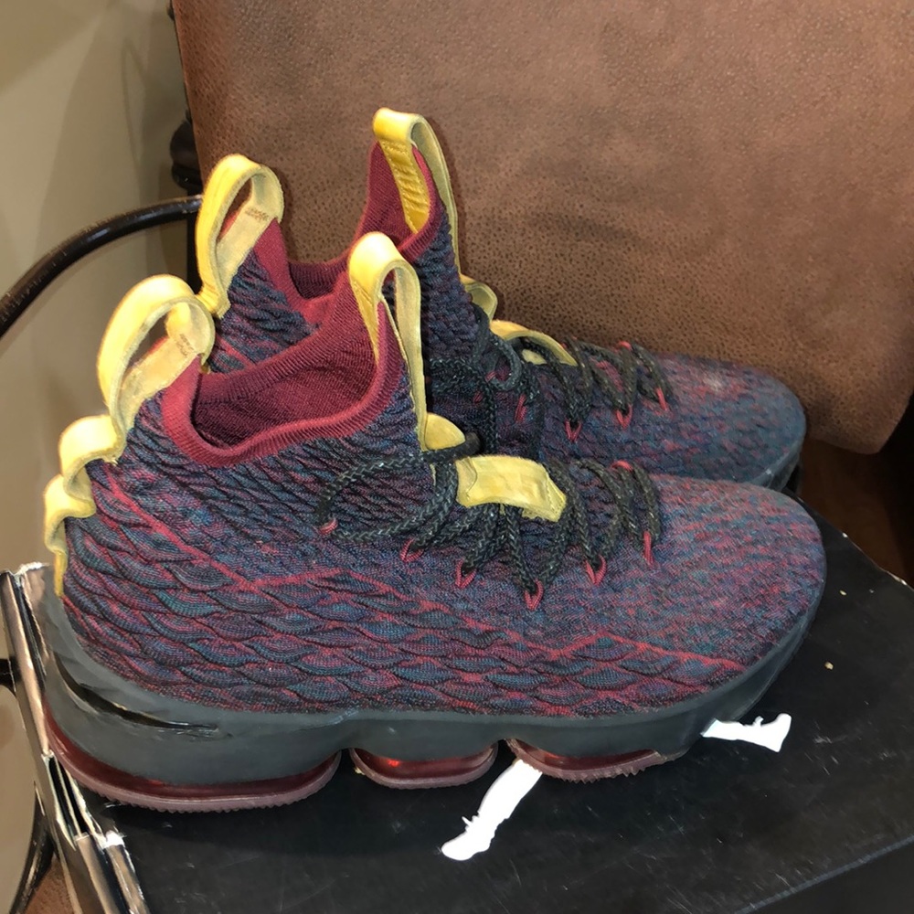 Lebron 15’s Dark Atomic Teal